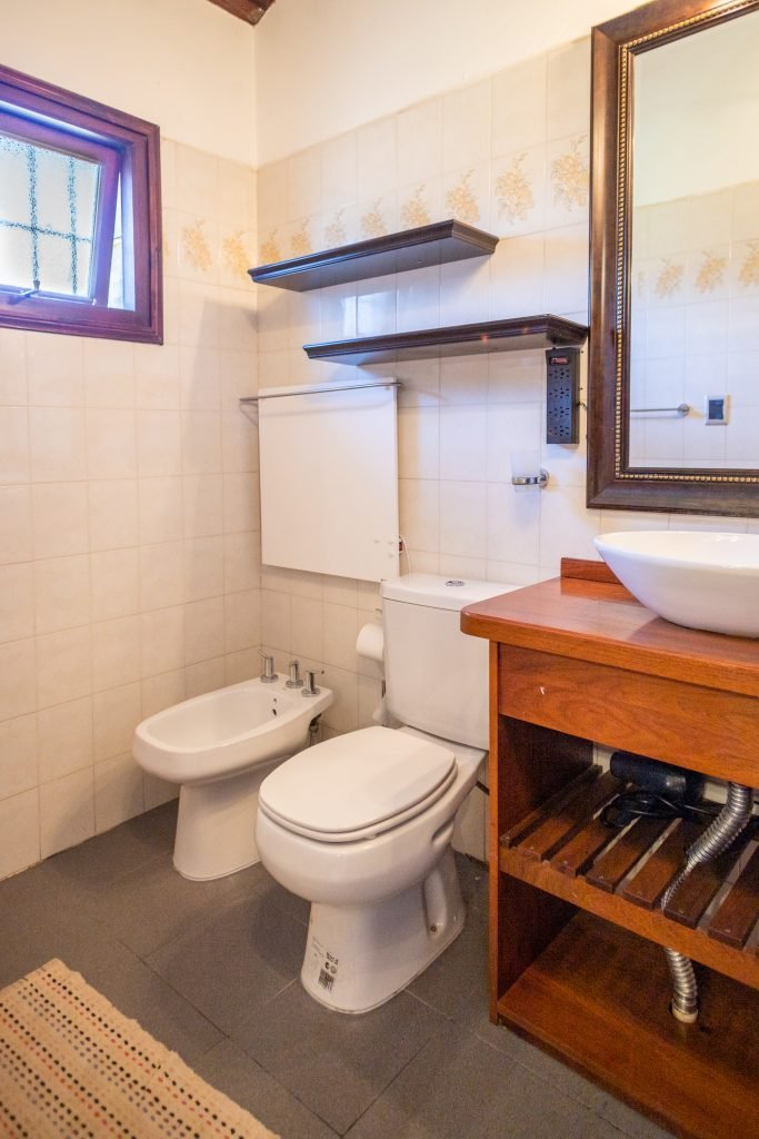 Casa con Patio, en B° Jardín Bótanico