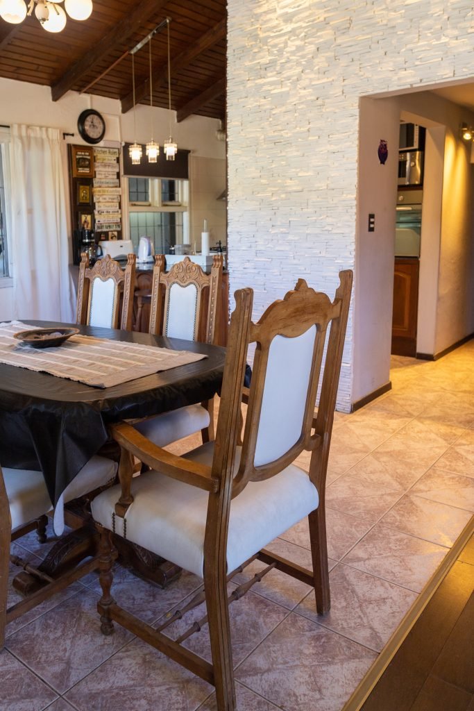 Casa con Patio, en B° Jardín Bótanico