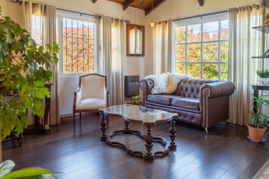 Casa con Patio, en B° Jardín Bótanico