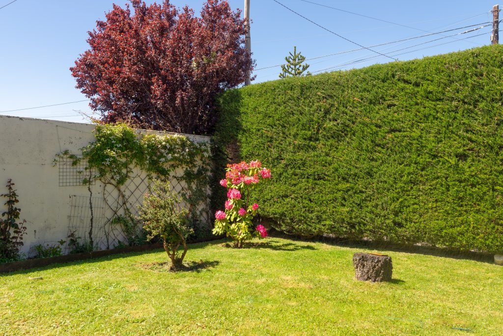Casa con Patio y Cochera