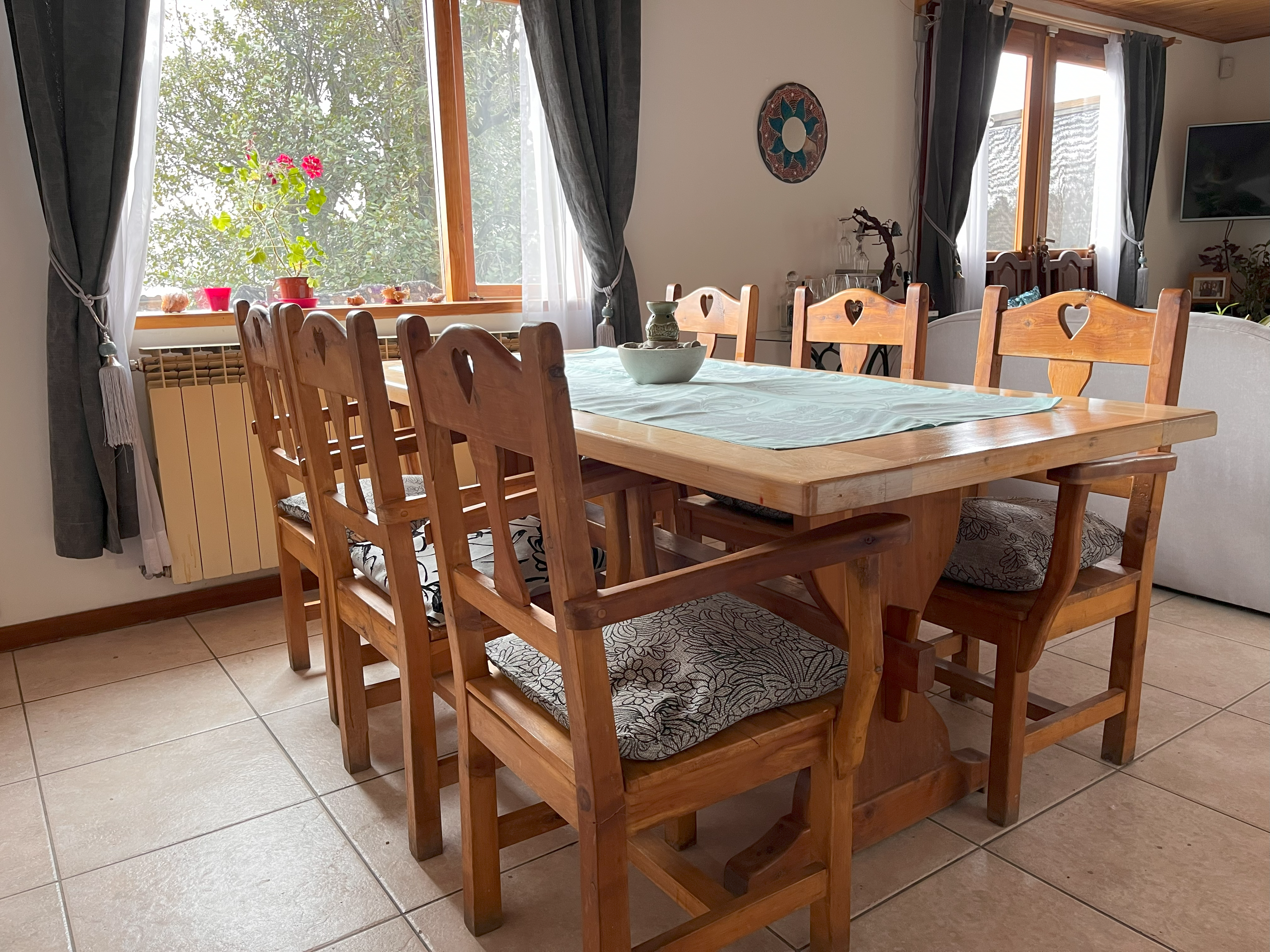 Casa con Patio y Parrilla a 6km del Centro