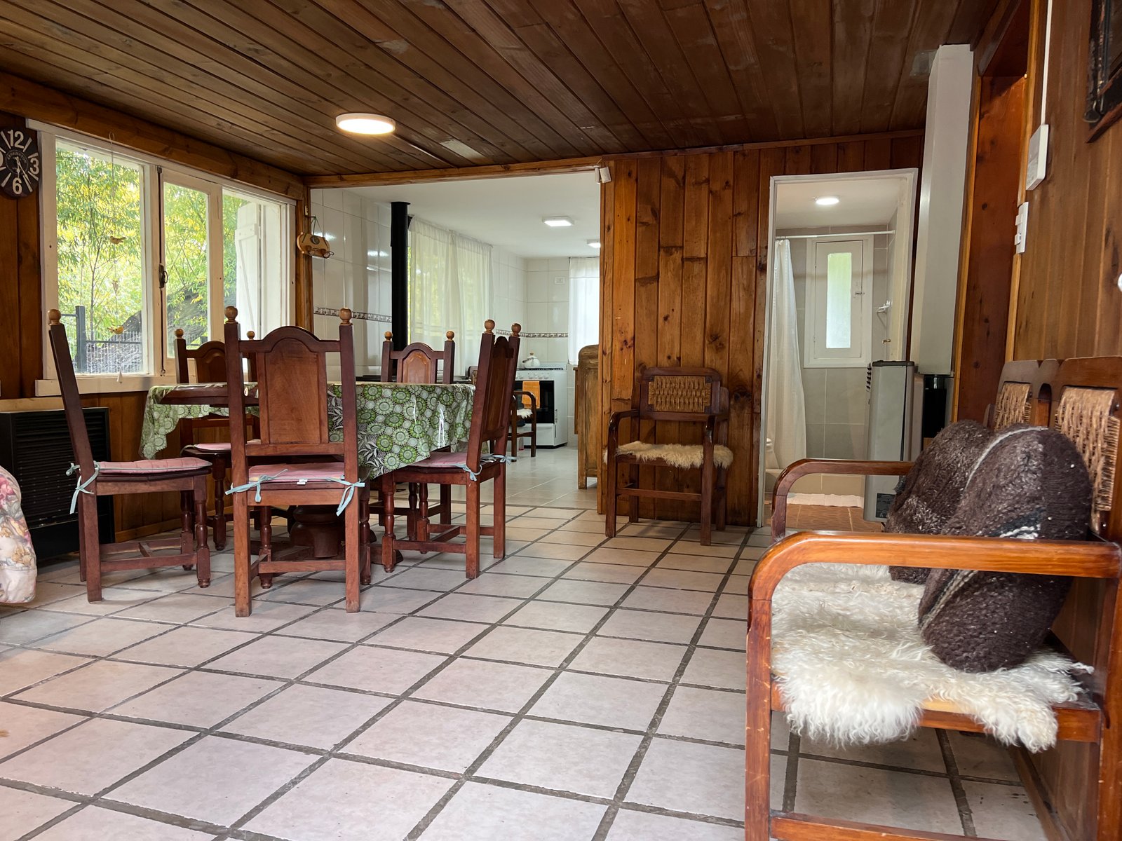 Cabaña + Quincho con deck a orillas del Río Limay - Villa Llanquín