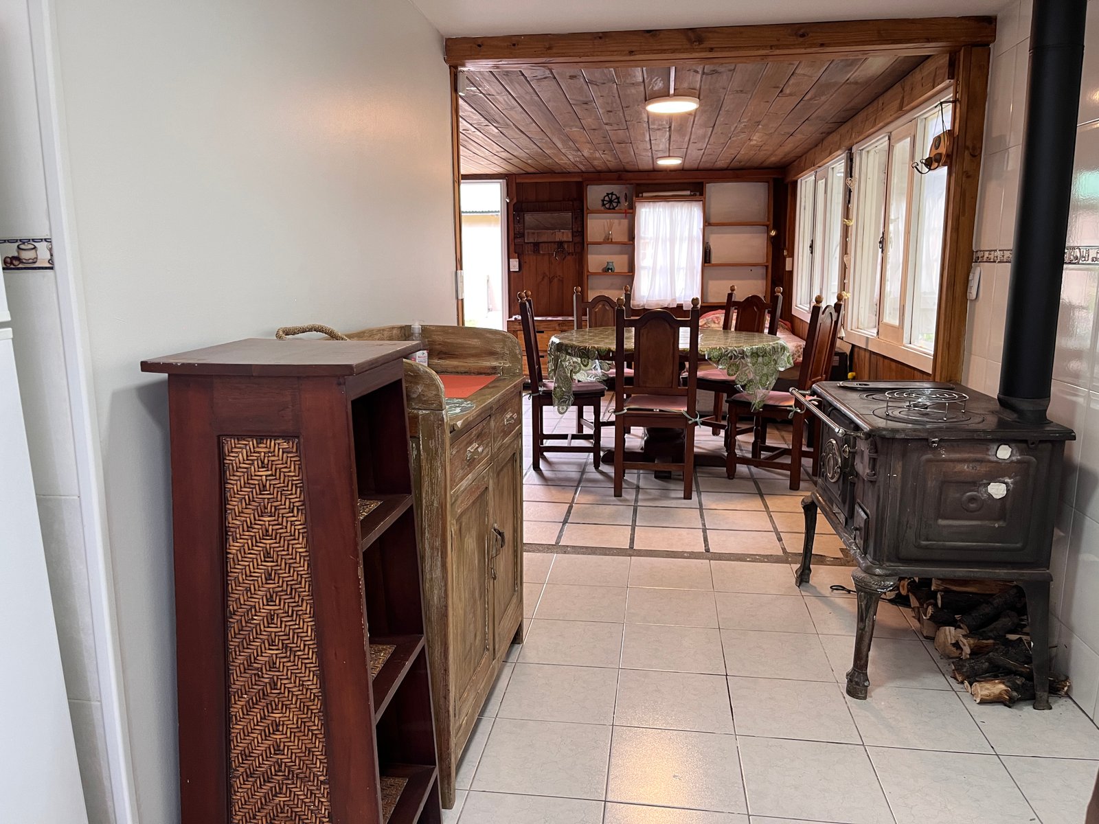Cabaña + Quincho con deck a orillas del Río Limay - Villa Llanquín