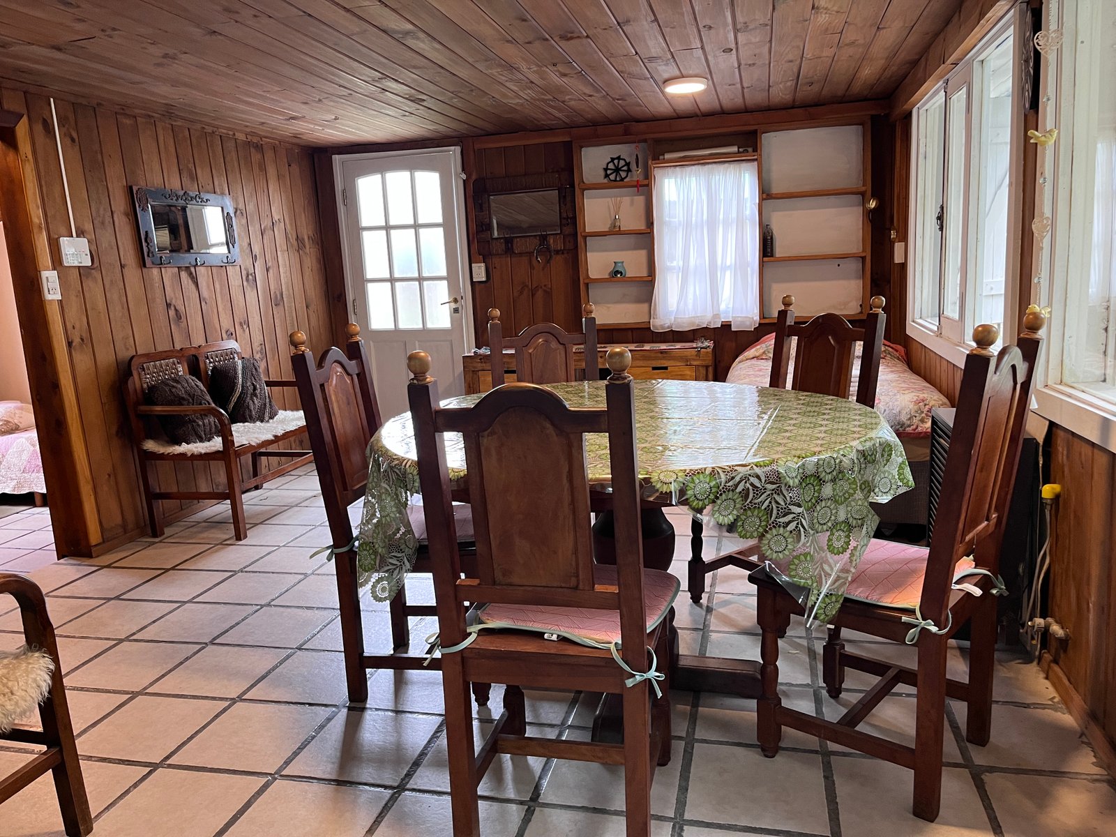 Cabaña + Quincho con deck a orillas del Río Limay - Villa Llanquín