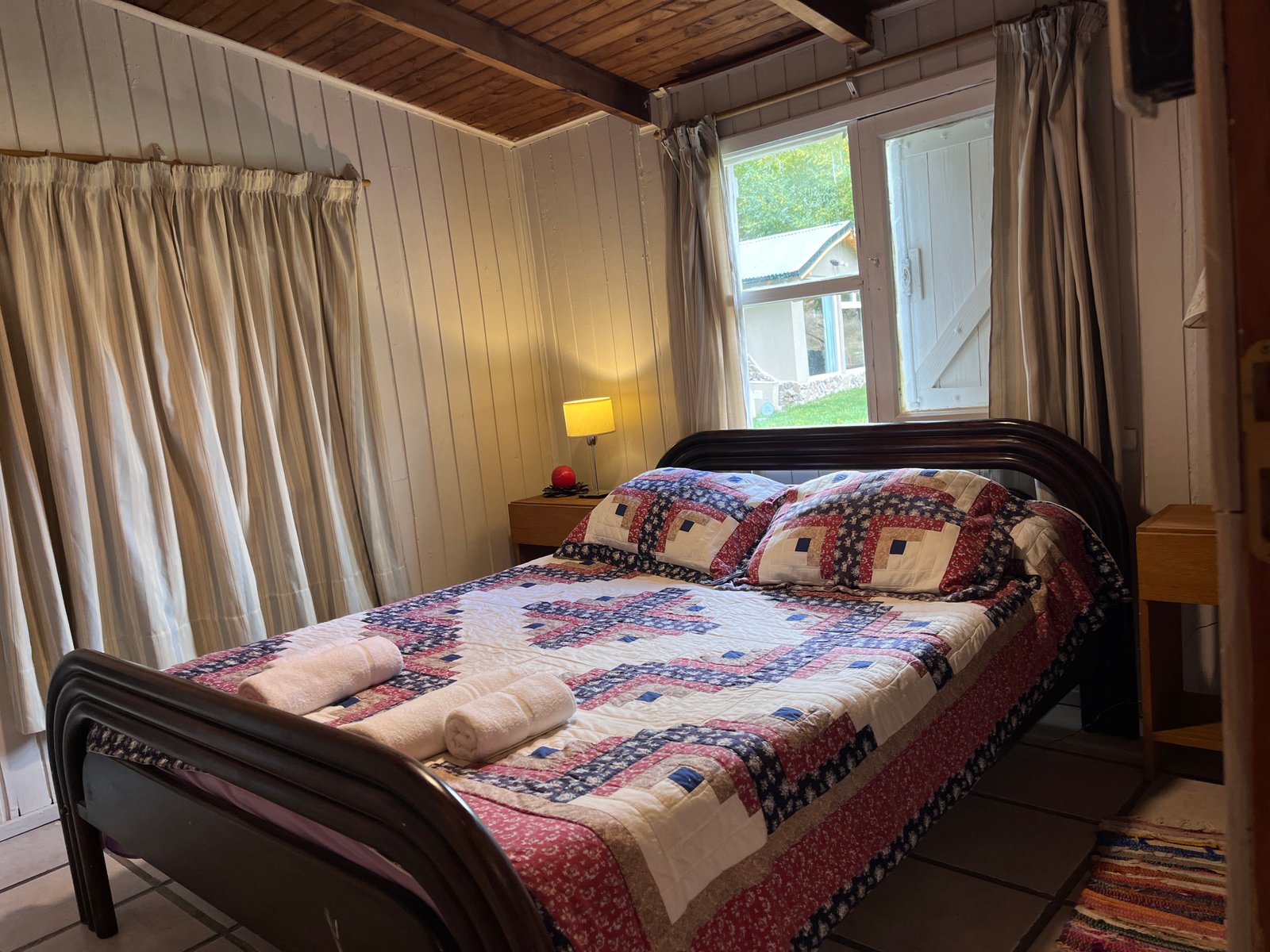 Cabaña + Quincho con deck a orillas del Río Limay - Villa Llanquín